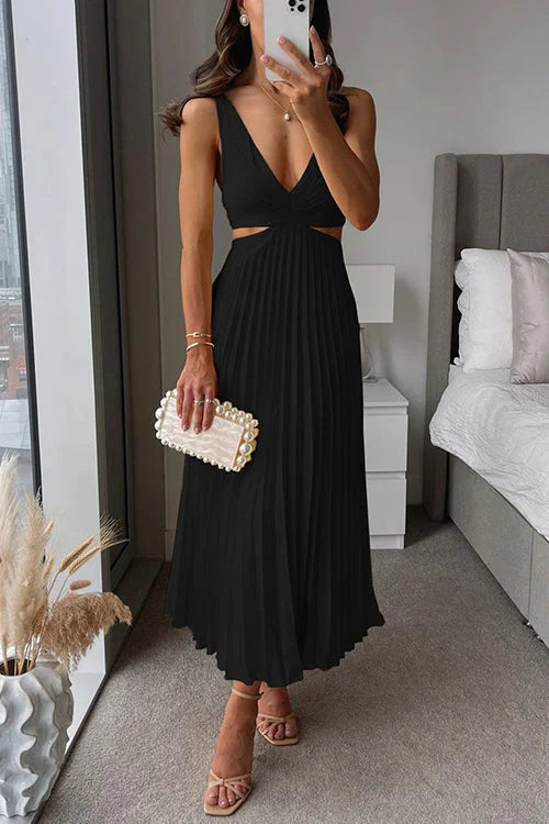 Women's satin pleated maxi dress with V-neck cut-out waist and ruched bust – Black