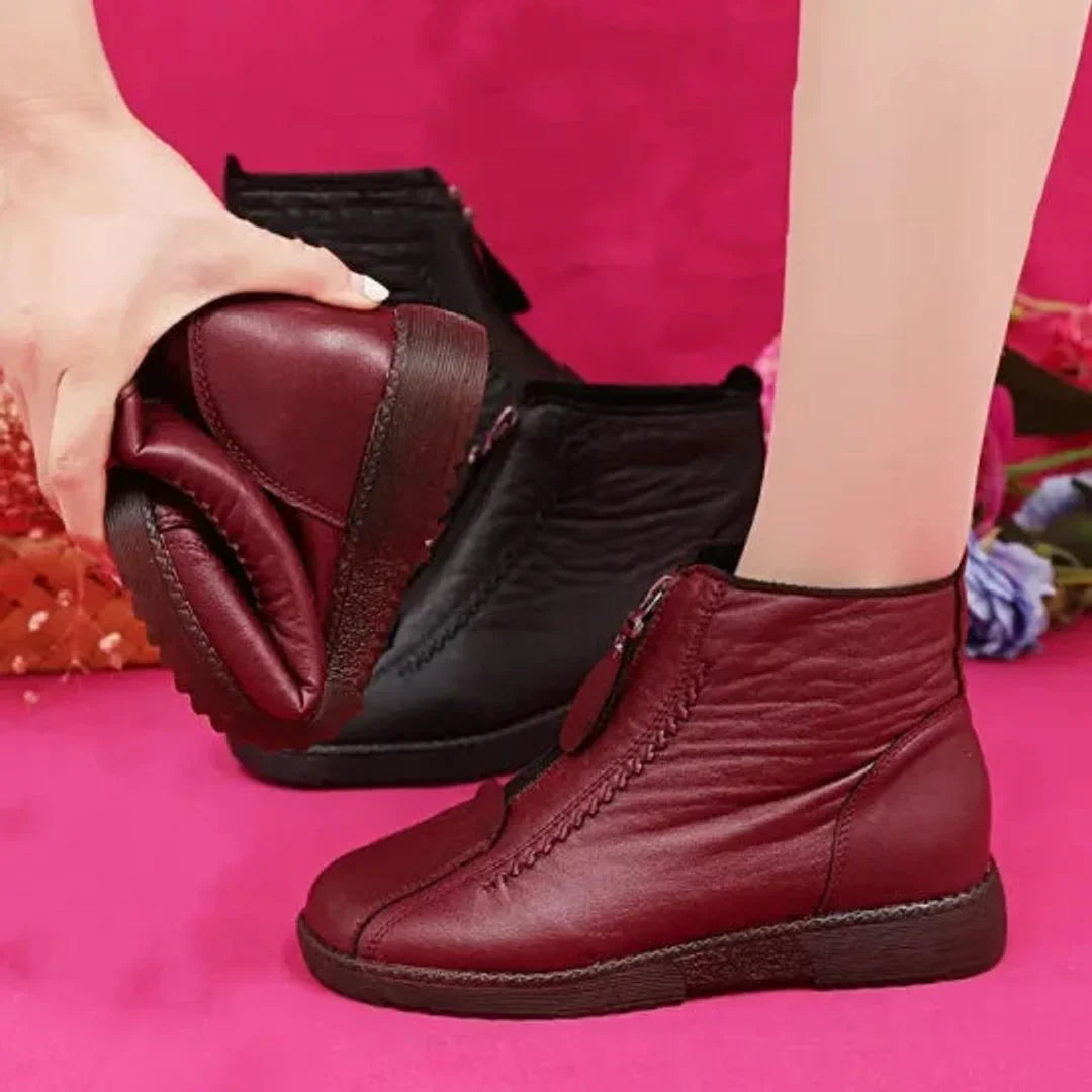 Women's slip-resistant fleece-lined leather ankle boots