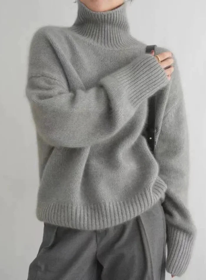 Women's soft turtleneck knit sweater with ribbed cuffs and relaxed fit – Grey