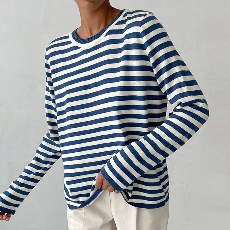 Women's striped summer long-sleeve tee shirt with relaxed crew-neck – Blue