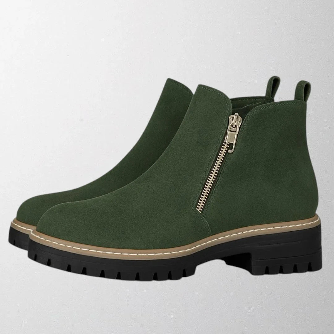 Women's suede chunky-sole ankle boot with round toe and tone side zip – Dark green