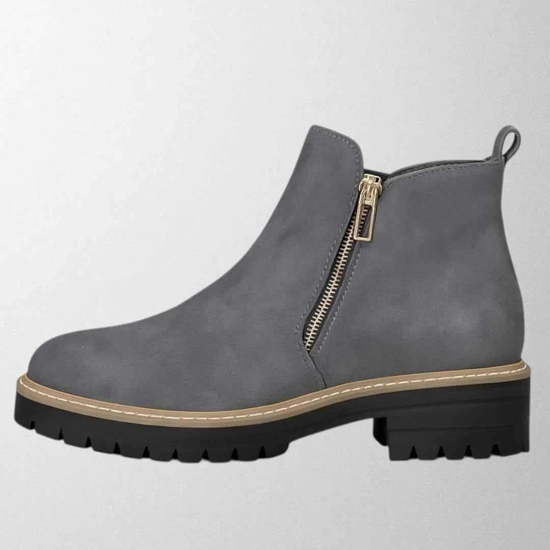 Women's suede chunky-sole ankle boot with round toe and tone side zip – Grey