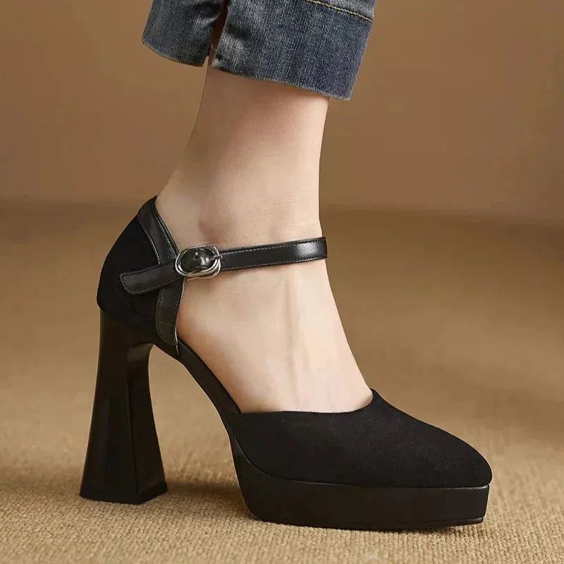 Women's suede platform block-heel pointed-toe pumps with ankle strap – Black