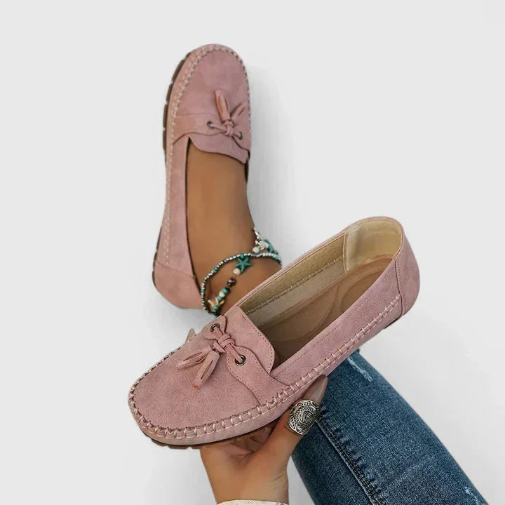 Women's suede slip-on moccasin flat loafers with tasseled bow detail – Pink