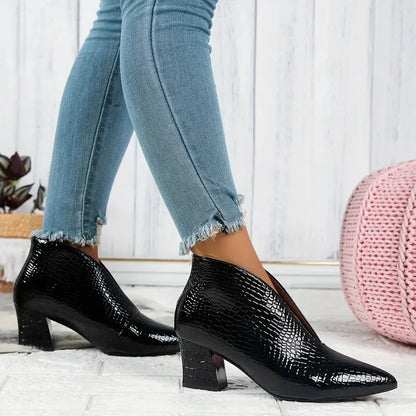 Women's textured ankle boots with V-cut opening and mid block heel