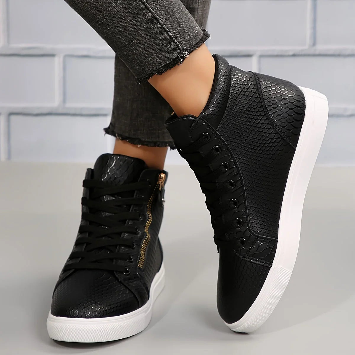 Women's textured faux leather high-top sneakers with lace-up and side-zipper