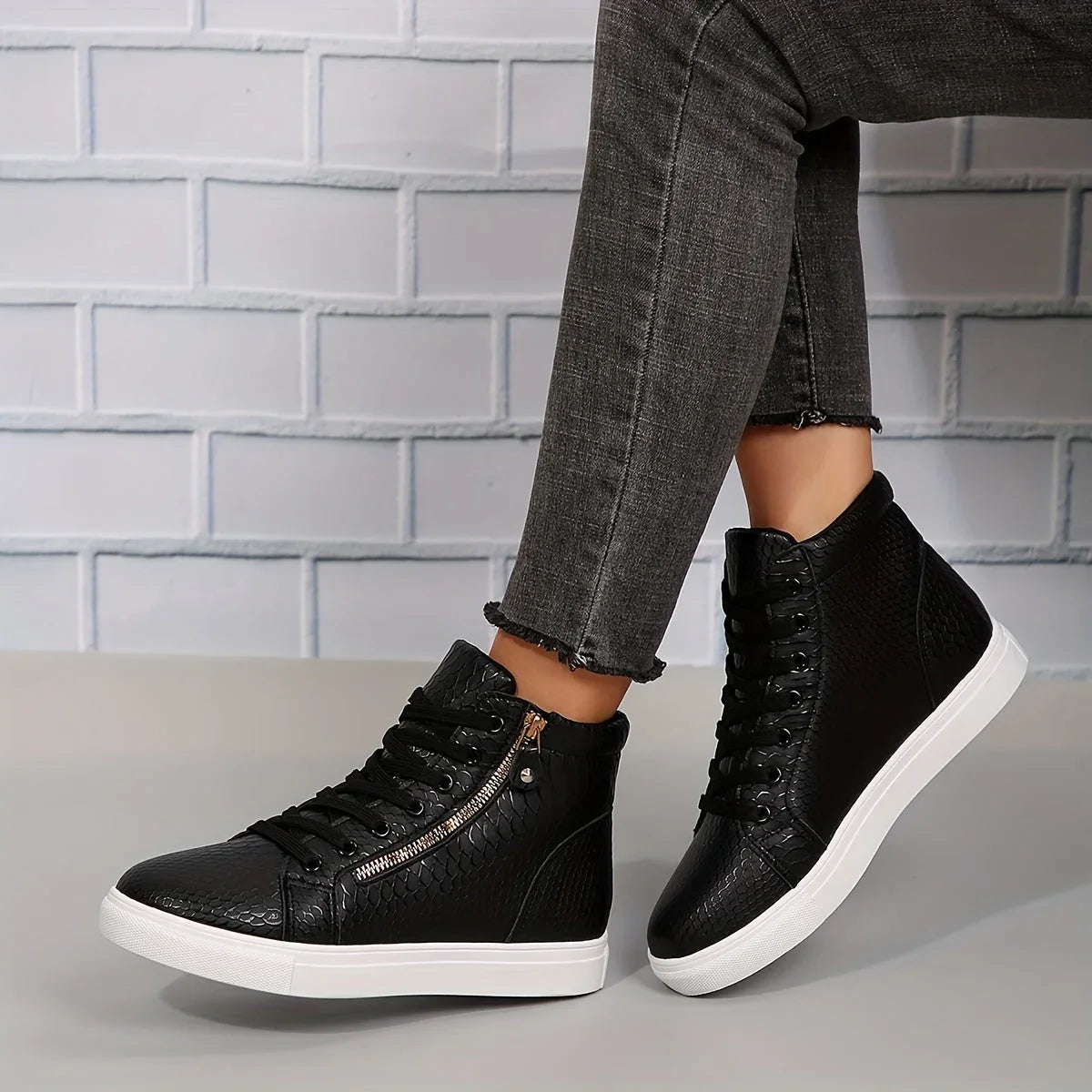 Women's textured faux leather high-top sneakers with lace-up and side-zipper
