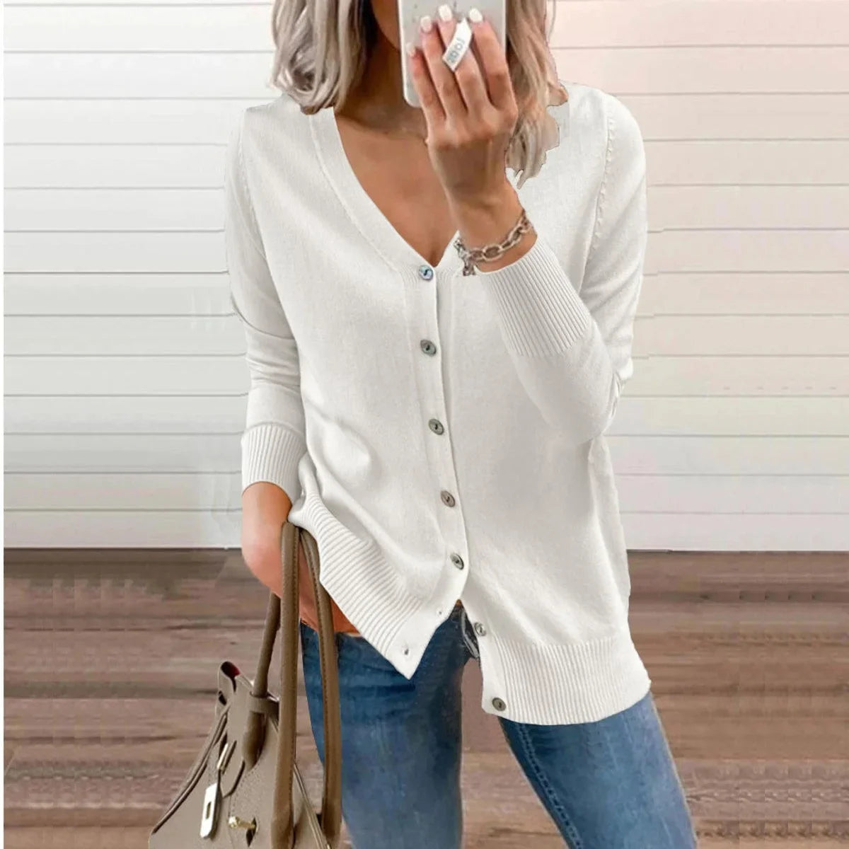 Women's V-neck button-front long sleeve knit cardigan – White