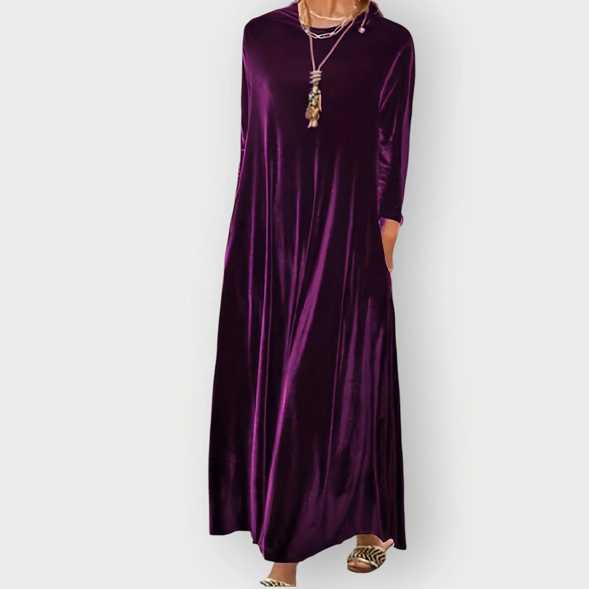 Women's velvet flowy maxi dress with long sleeves and round neck – Purple
