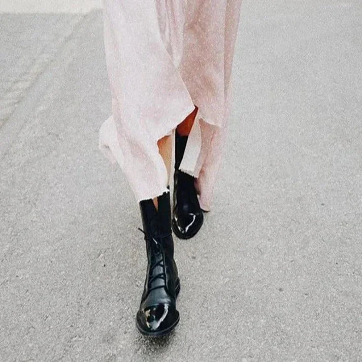 Women's vintage-inspired mid-calf leather boots with lace-up contrast cap-toe