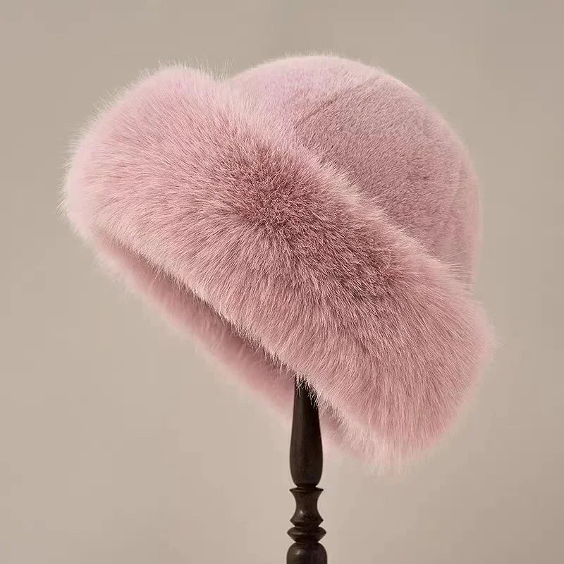 Women's warm fluffy faux fur winter hat with wide cuffed brim – Pink