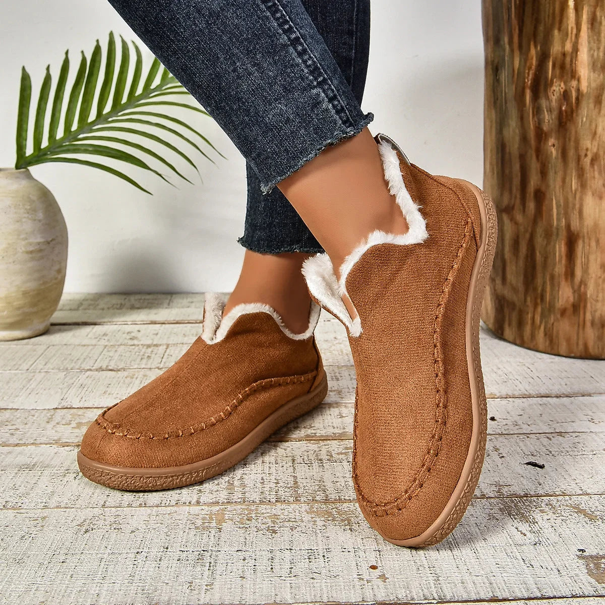 Women's warm fur-lined slip-on ankle boots with thick sole and moc-toe stitching – Brown