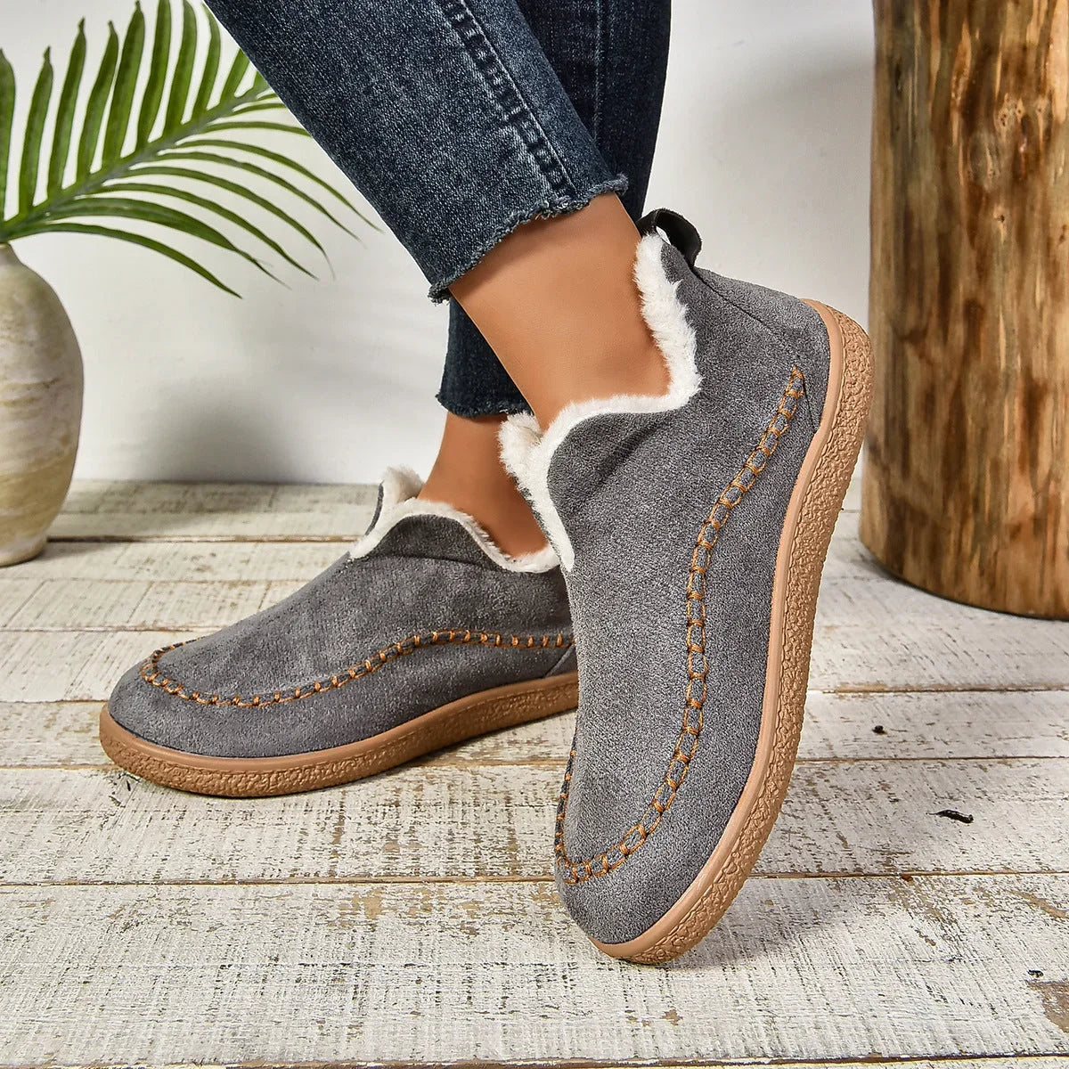 Women's warm fur-lined slip-on ankle boots with thick sole and moc-toe stitching – Grey