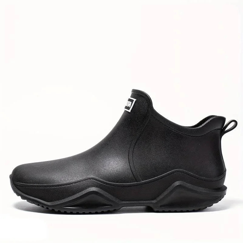 Women's waterproof comfort boots with pull-on tab and contrast sole – Black