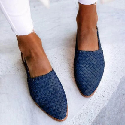 Women's woven vegan leather pointed-toe flats with slingback strap – Blue