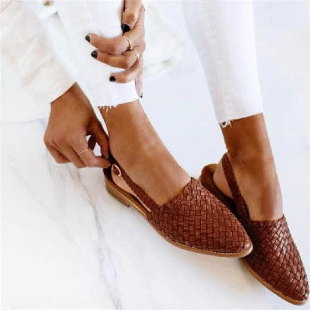 Women's woven vegan leather pointed-toe flats with slingback strap – Dark Brown